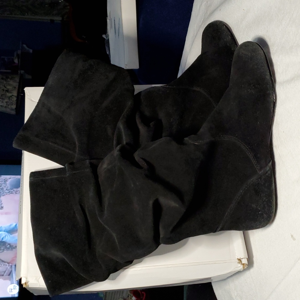 Steve Madden Black Boots with Rounded Toe